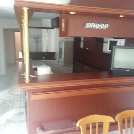 Pension Am Wassertor Вісмар Екстер'єр фото